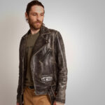 Men Fine Grain Distressed Leather Jacket - Image 4