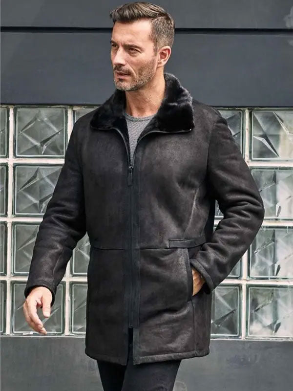 shearling-leather-coat1_766757a5-4eaf-4a6b-a6c2-696f4f9e7906.jpg Men Black Shearling Fur Outwear Mink Overcoat Lapel Leather Jacket Coat - Image 1